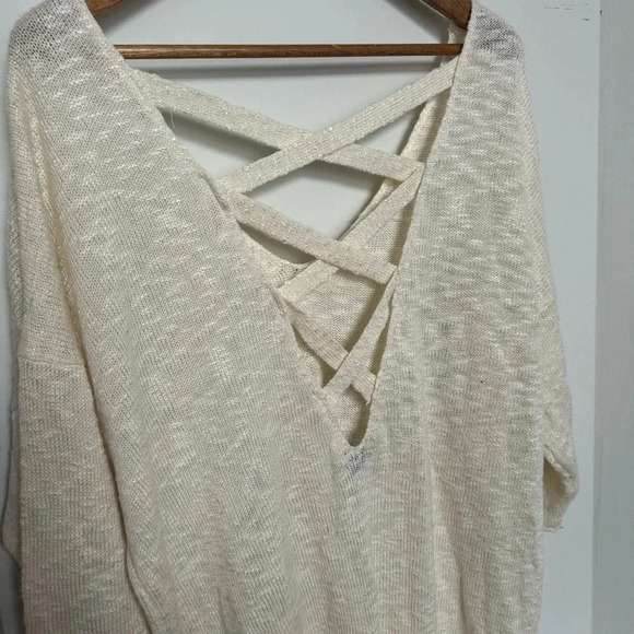 Torrid knit sweater Beige V-Neck Women's Top with Crisscross Back 3X - Picture 4 of 6